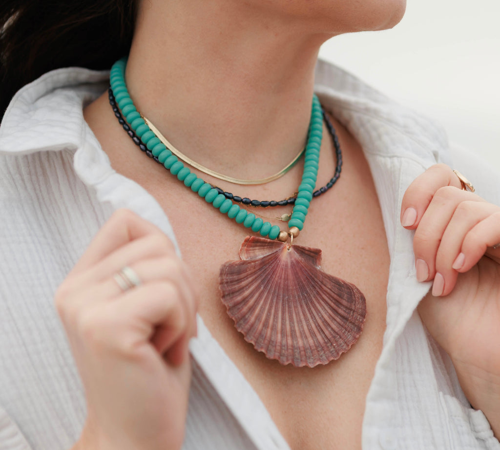 Turquoise Flat Scallop