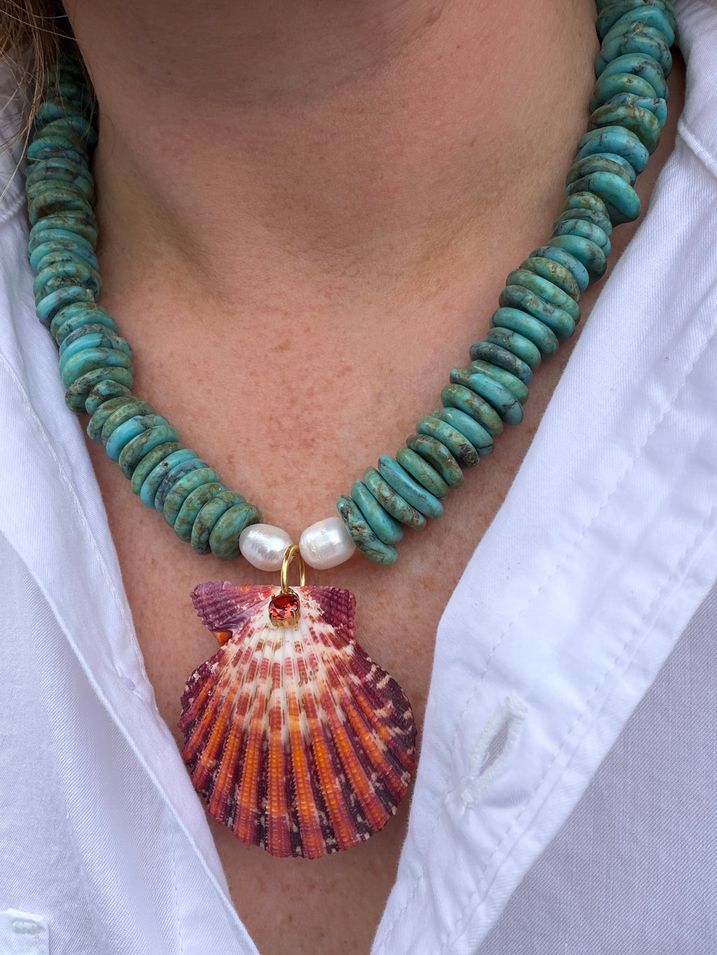 PRE-ORDER turquoise disc with Sunset shell